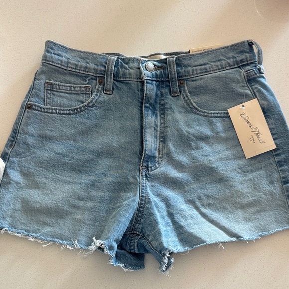 Universal Thread Light Blue Jean Shorts - Picture 1 of 3
